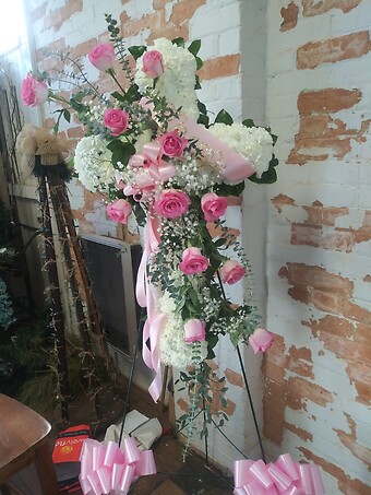18&quot;Cross with pink roses